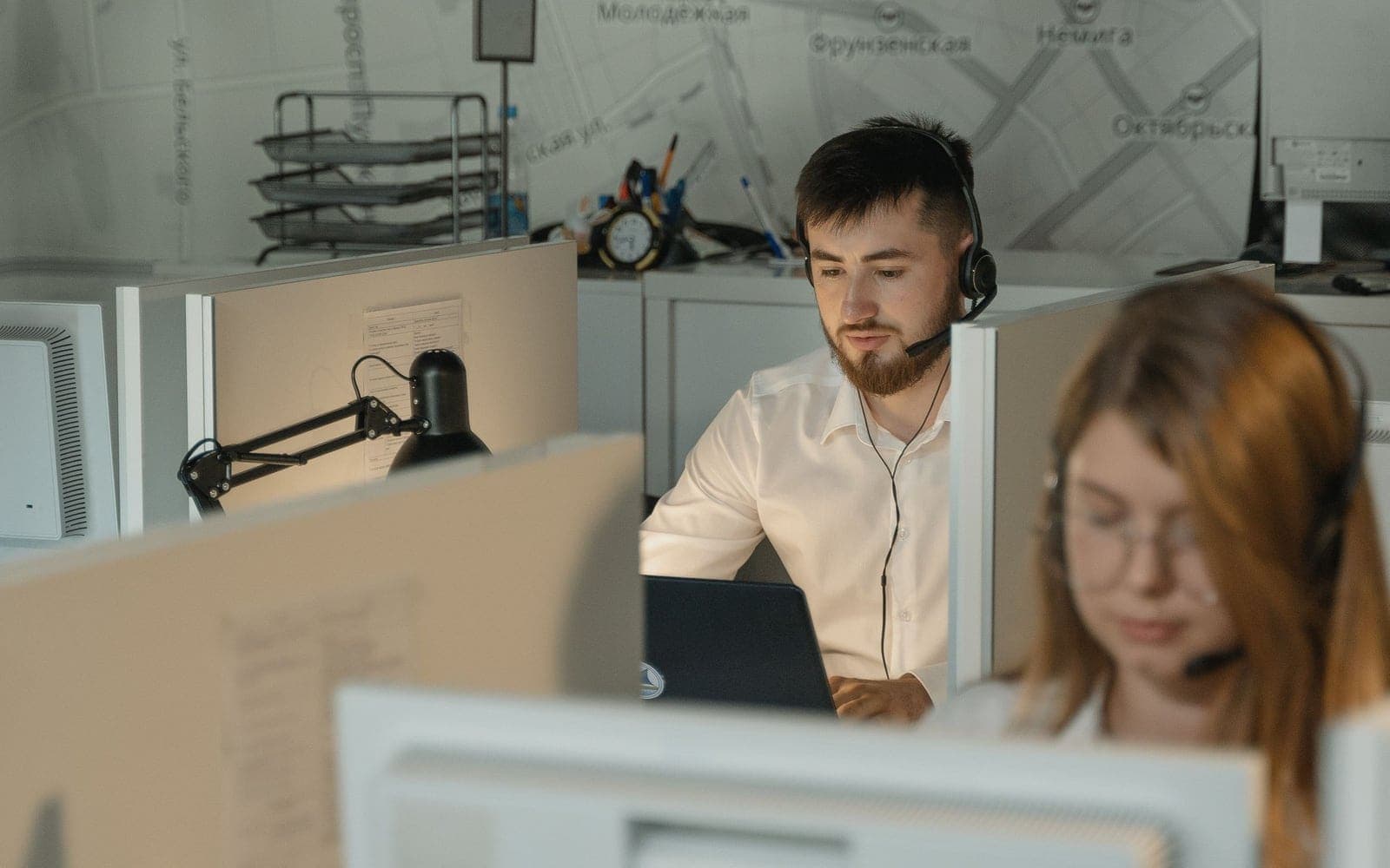 Agentes de IA para atención al cliente en Madrid